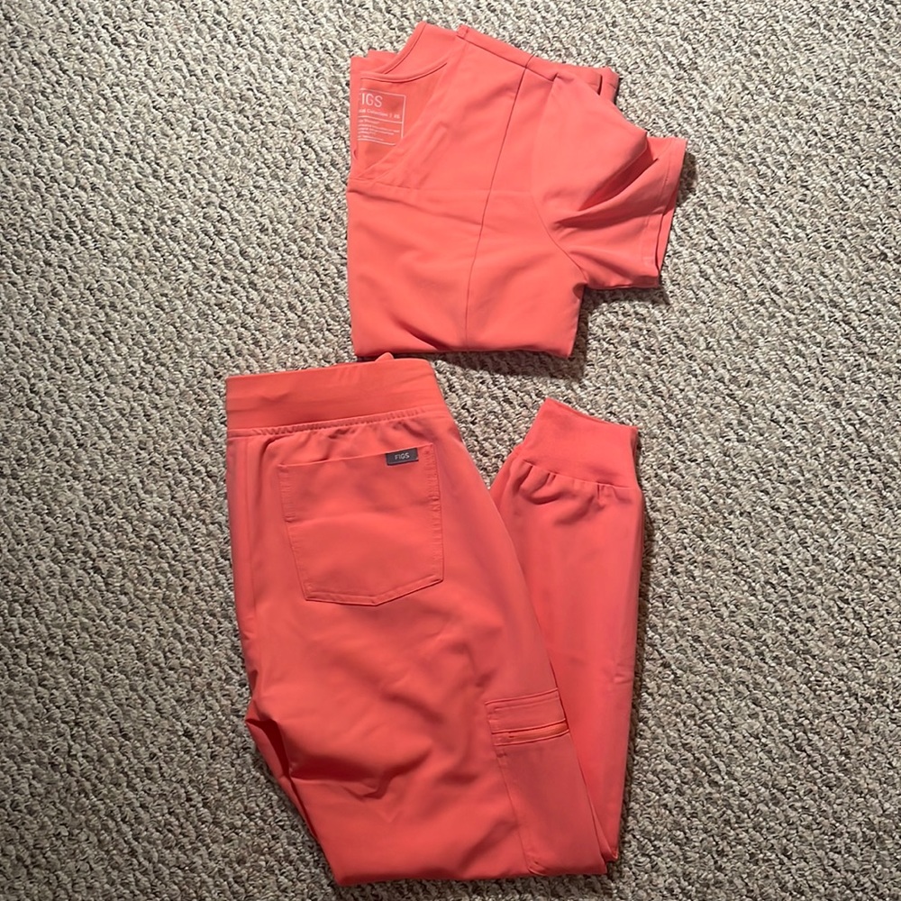 Figs scrubs set